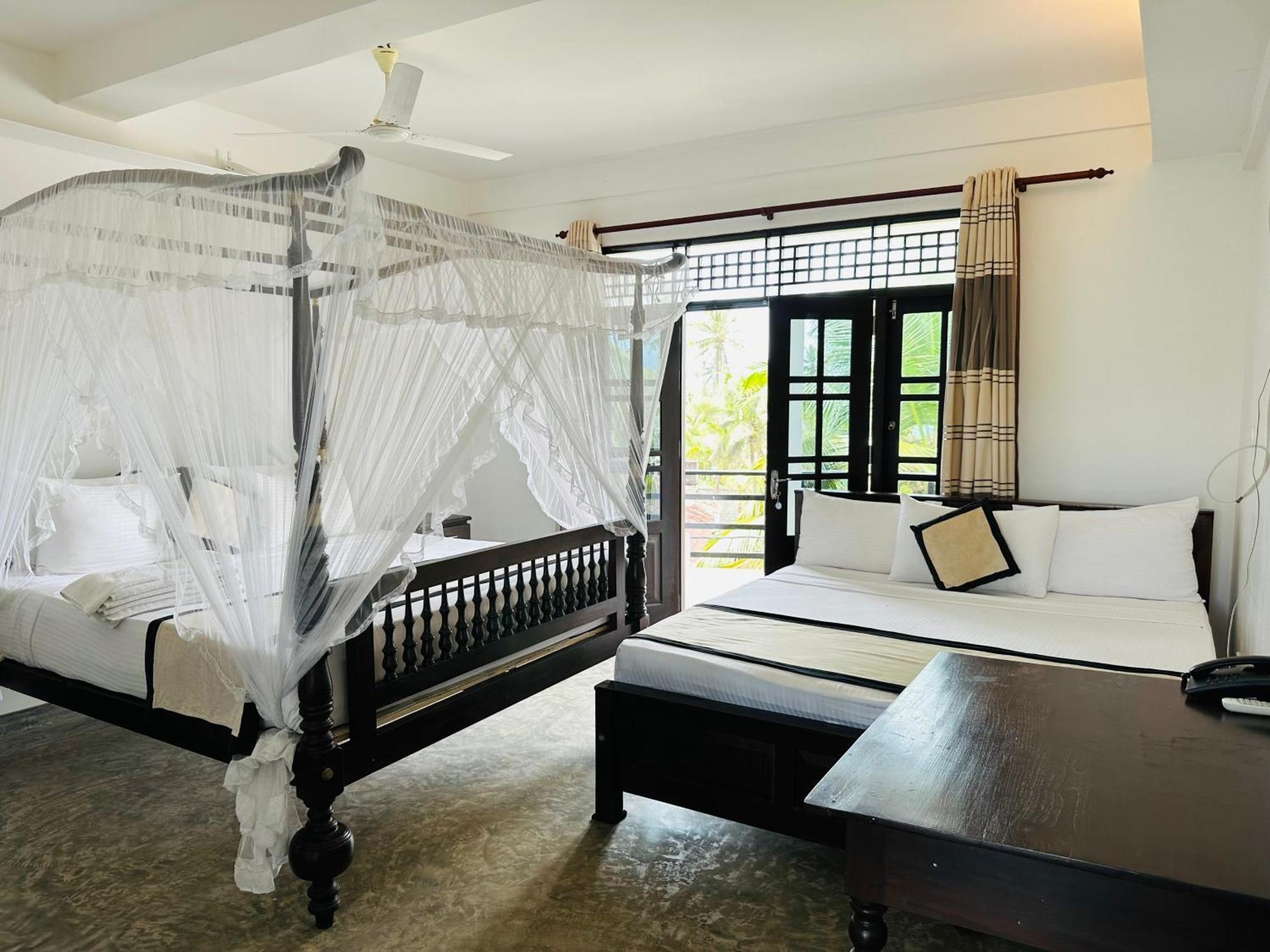 Gate Hotel